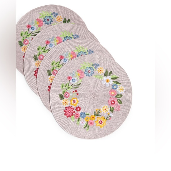 ENVOGUE floral embroidered placemats/set of 4 - Picture 2 of 2